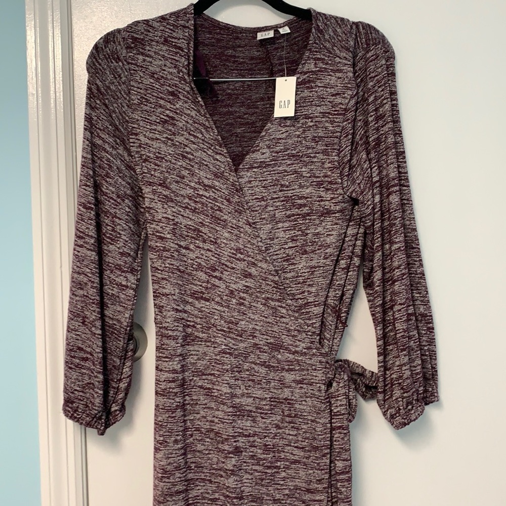 GAP Medium tall tie waist wrap dress purple maroon color